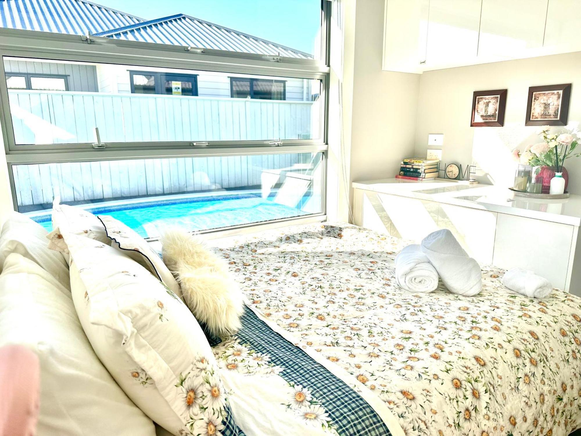 Summer Holiday 4 Bedrooms House In Hamilton With Pool And Spa Екстер'єр фото